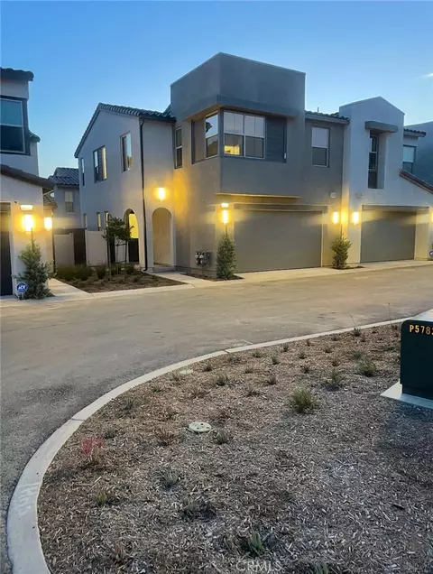 16020 Sunny Ct, Fontana, CA 92336