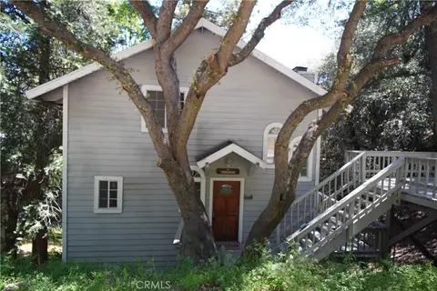 Exterior - 319 Dorn Dr, Crestline, CA 92325 photo 2 of 6