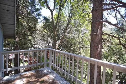 Exterior - 319 Dorn Dr, Crestline, CA 92325 photo 4 of 6