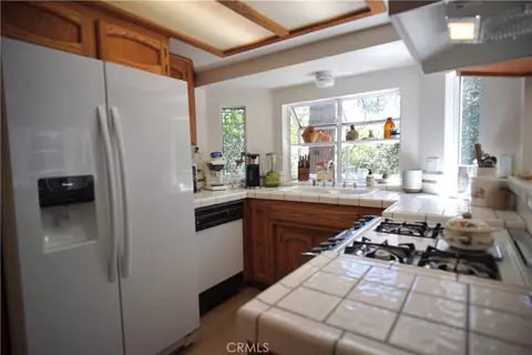 Kitchen - 319 Dorn Dr, Crestline, CA 92325 photo 1 of 4