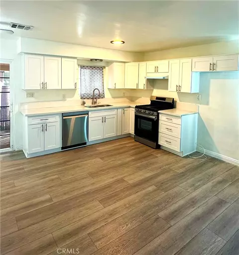 418 N Berlyn Ave, Ontario, CA 91764