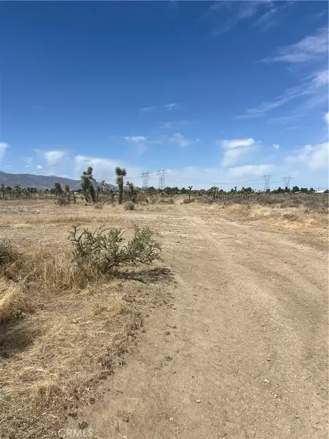0 Holly St, Phelan, CA 92371