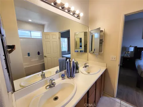 Bath - 43620 Brahea Ct, Indio, CA 92201 photo 2 of 10