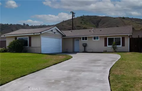 2275 Farringdon Ave, Pomona, CA 91768