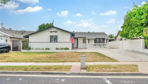 927 N Rimsdale Ave, Covina, CA 91722
