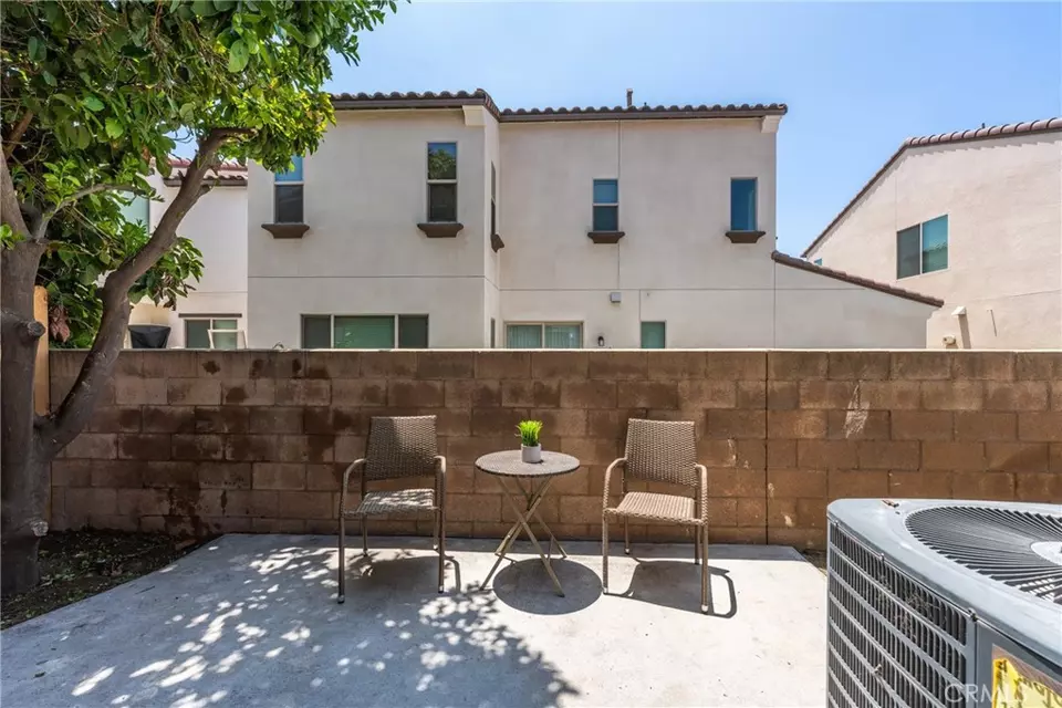 Exterior - 1407 Sycamore Ln, San Bernardino, CA 92408 photo 4 of 4