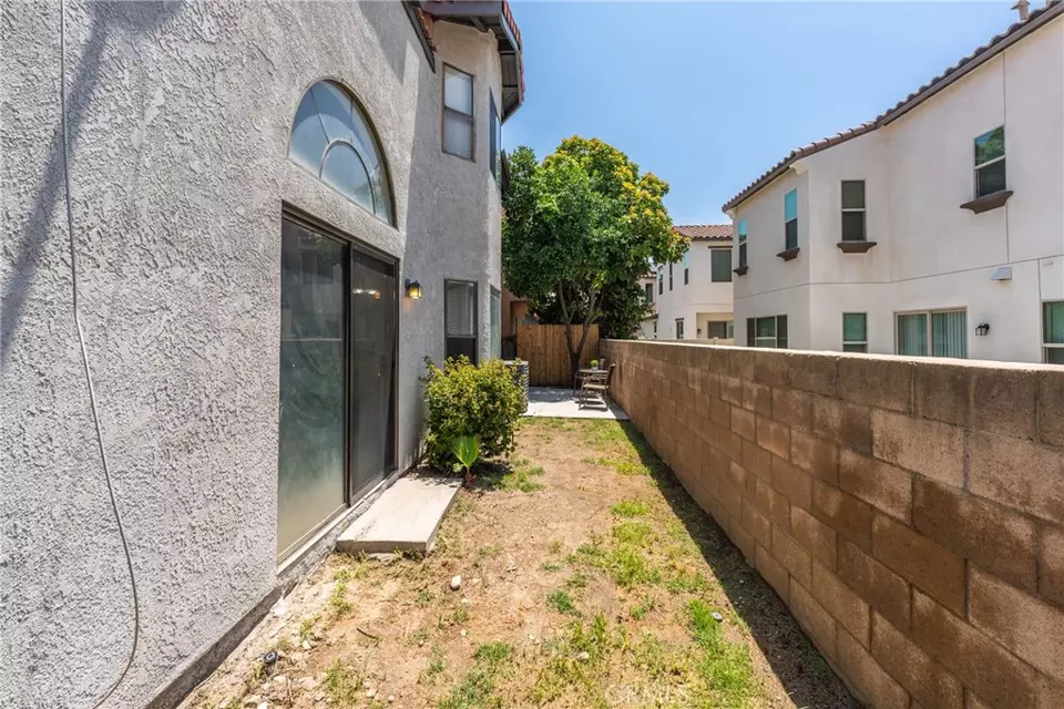 Exterior - 1407 Sycamore Ln, San Bernardino, CA 92408 photo 3 of 4