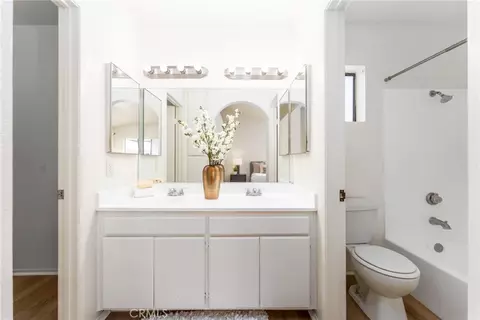 Bath - 1407 Sycamore Ln, San Bernardino, CA 92408 photo 1 of 3