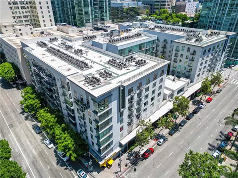645 W 9th St #703, Los Angeles, CA 90015