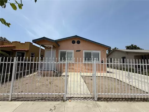 9815 Holmes Ave, Los Angeles, CA 90002