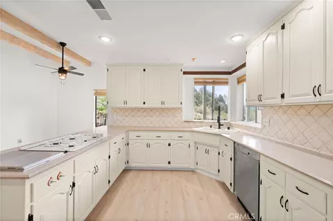 1116 Ca-2, Wrightwood, CA 92397 photo 17