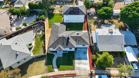 View/Area - 7719 Nestle Ave, Reseda, CA 91335 photo 3 of 7