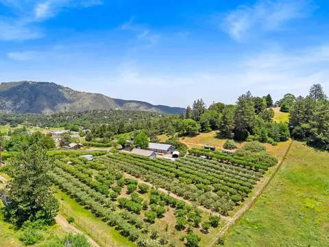2645 Apple Ln, Julian, CA 92036