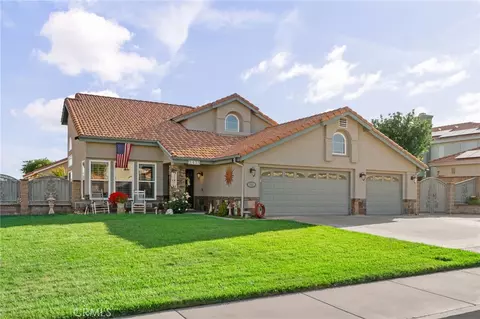 2431 W Calle Celeste Dr, Rialto, CA 92377