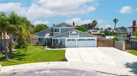 1534 W Summerset Dr, Rialto, CA 92377