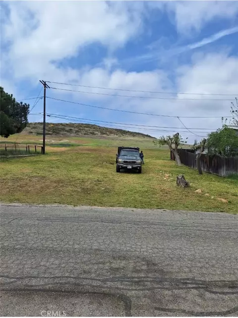 17520 Bromley Ave, Lake Elsinore, CA 92530