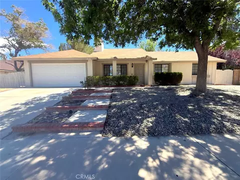 1816 W Avenue K11, Lancaster, CA 93534