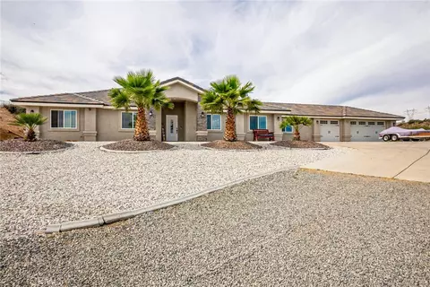 10375 Buffalo Rd, Oak Hills, CA 92344