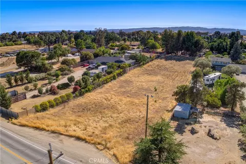 4515 Jardine Rd, Paso Robles, CA 93446 photo 2
