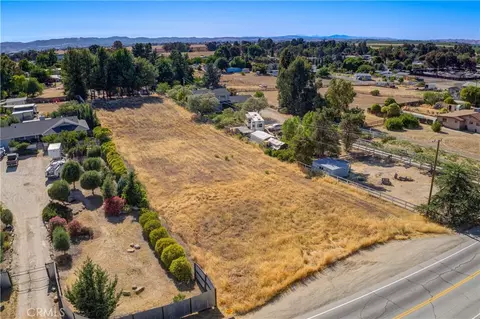 4515 Jardine Rd, Paso Robles, CA 93446 photo 4
