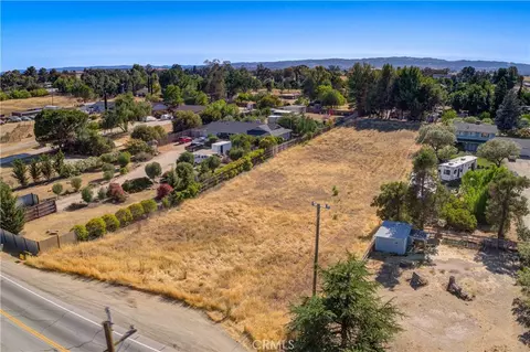 4515 Jardine Rd, Paso Robles, CA 93446 photo 2