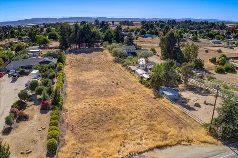 4515 Jardine Rd, Paso Robles, CA 93446 photo 3