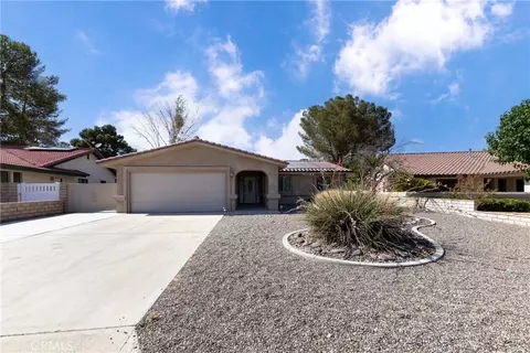 15090 Orchard Hill Ln, Helendale, CA 92342