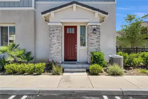 16681 Wyndham Ln #2, Fontana, CA 92336