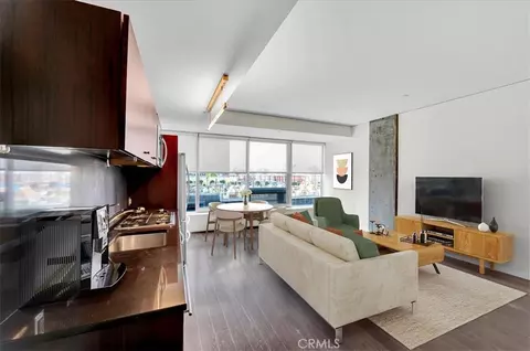 1155 S Grand Ave #811, Los Angeles, CA 90015
