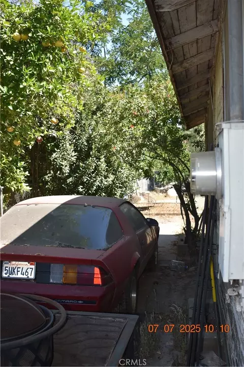 28986 Merris St, Highland, CA 92346 photo 6