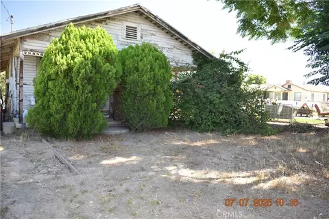 28986 Merris St, Highland, CA 92346 photo 2