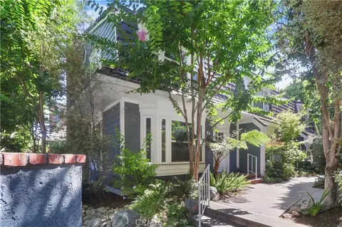 259 N Holliston Ave #1, Pasadena, CA 91106