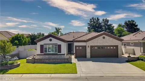1740 Las Colinas Rd, Beaumont, CA 92223