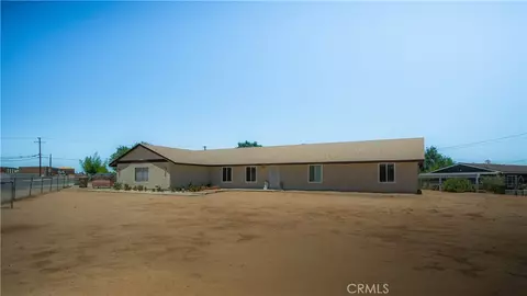 9450 Mango Ave, Hesperia, CA 92345