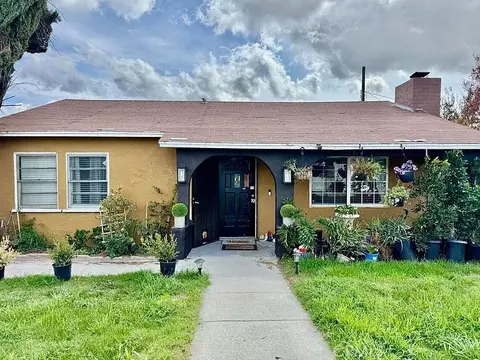 2356 W Hays St, Banning, CA 92220