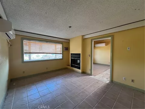 Living - 30643 Scott Rd, Menifee, CA 92584 photo 3 of 4