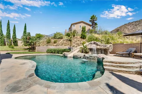 14668 Stageline Ln, Fontana, CA 92336