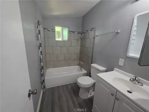 Bath - 5801 Walter St, Riverside, CA 92504 photo 1 of 3