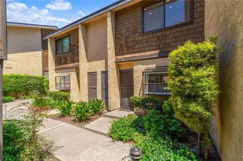 12750 Centralia St #94, Lakewood, CA 90715
