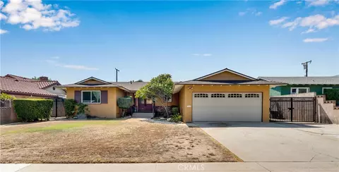 1137 N Pasadena Ave, Azusa, CA 91702
