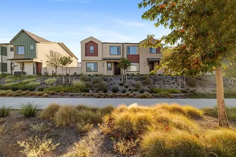 27636 Symphony Pl, Valencia, CA 91381