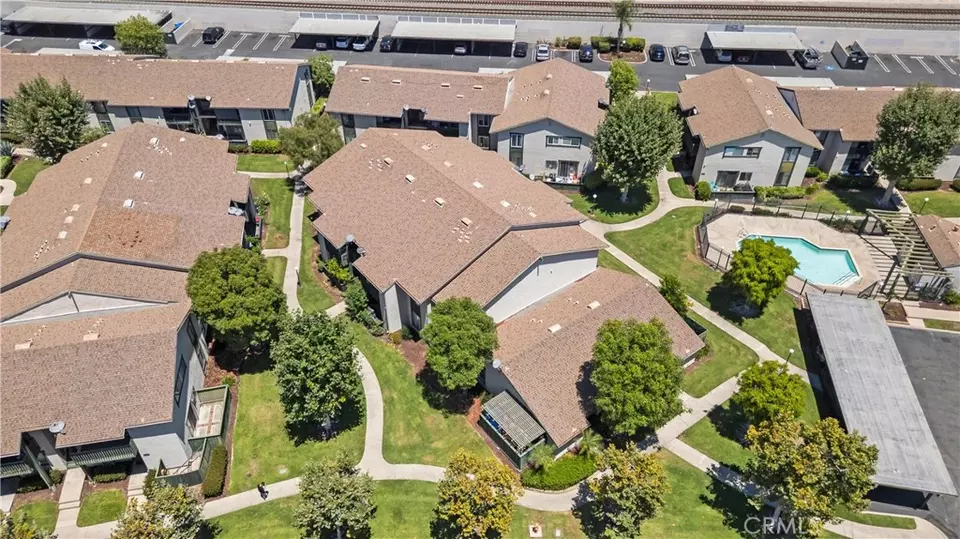 View/Area - 23222 Orange Ave #7, Lake Forest, CA 92630 photo 1 of 2