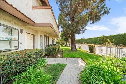 104 Poxon Pl, West Covina, CA 91790