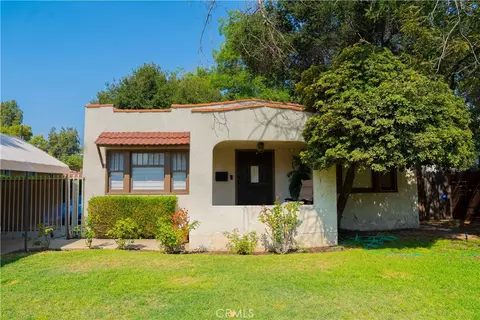 7319 Owensmouth Ave, Canoga Park, CA 91303