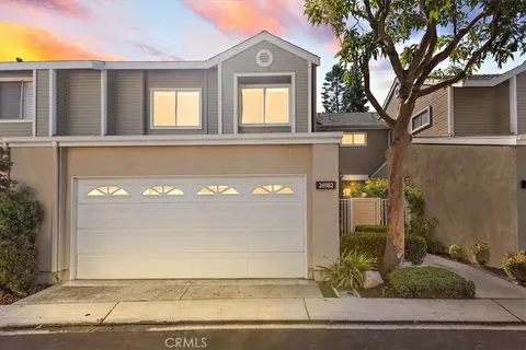 26982 Stonehaven #77, Mission Viejo, CA 92691