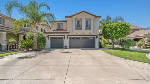 15767 Buck Point Ln, Fontana, CA 92336
