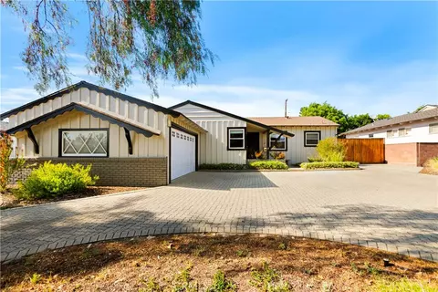 827 E Dalton Ave, Glendora, CA 91741