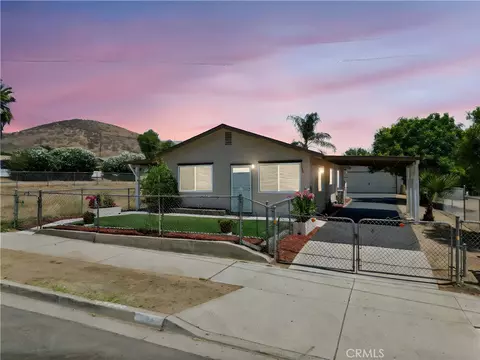 378 Avenue 2, Lake Elsinore, CA 92530