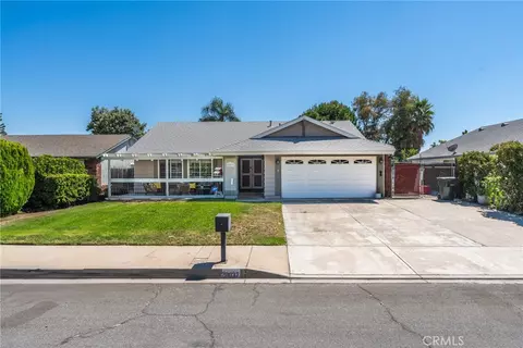 28037 Clifton St, Highland, CA 92346