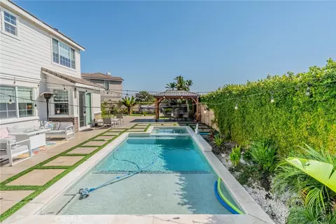 6072 Blossom Pl, Rancho Cucamonga, CA 91739